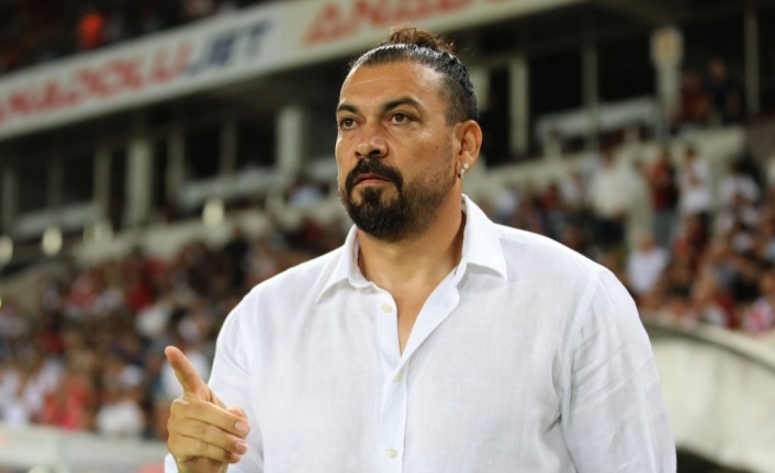 Servet Çetin: "Galatasaray çok fazla para vermiş, yumuşak bir oyuncu olarak görüyorum"