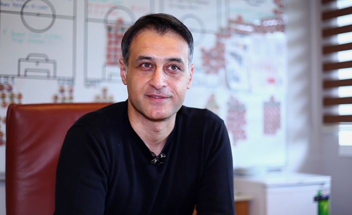 Yener İnce: "Galatasaray'da bana bu oyuncuyu sormadılar, ismini dahi bilmiyorum, Fenerbahçe'nin aldığı bir oyuncunun..."