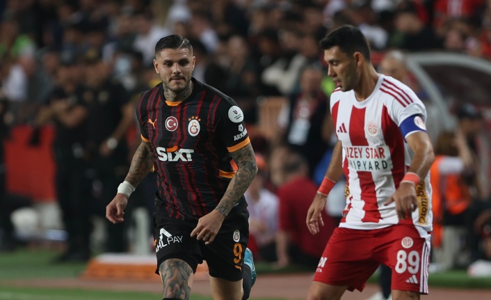 Antalyaspor - Galatasaray maçında skandal! Göz göre göre vermediler!