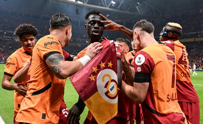 Galatasaray, Beşiktaş'ı geçti, namağlup liderliğe devam etti!