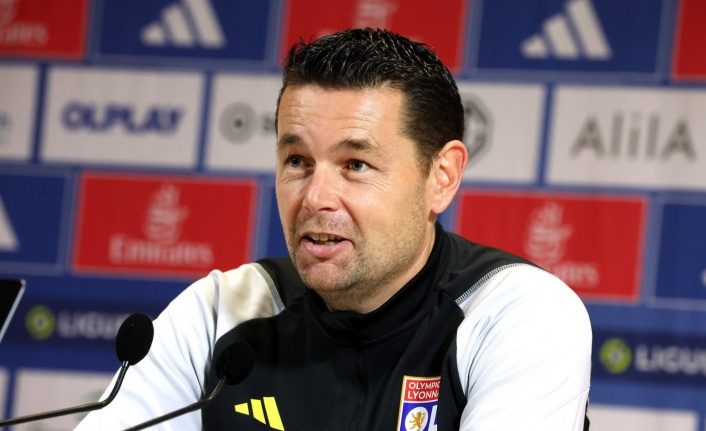 Lyon Teknik Direktörü'nden Wilfried Zaha için olay sözler!
