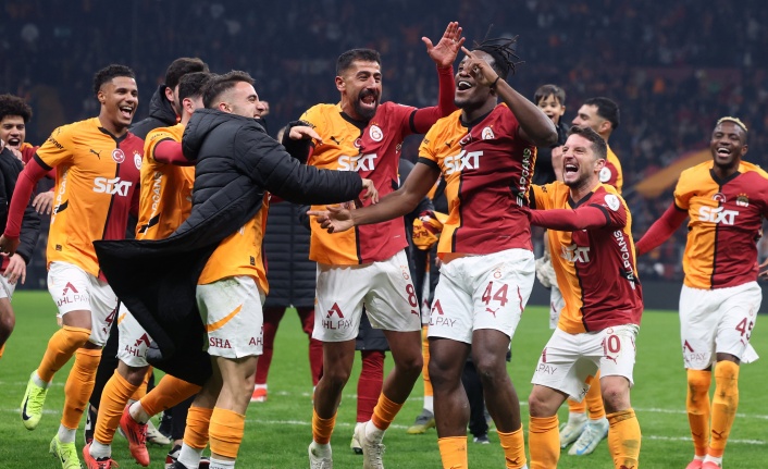 Galatasaray'ın yıldızından "Sezon sonu veda edecek misin?" sorusuna cevap!