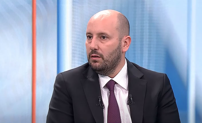 Mehmet Özcan: "Öyle ya da böyle Galatasaray'a transfer olacak, çünkü Galatasaray'a gelmeyi istiyor"