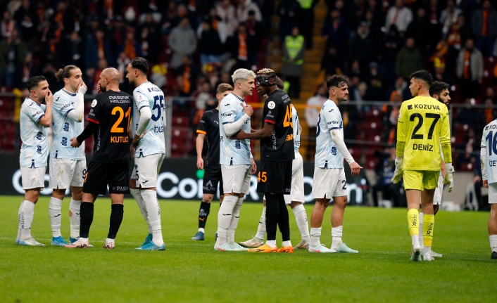 Adana Demirspor'un Galatasaray maçında sahadan çekilmesinin iki nedeni belli oldu!