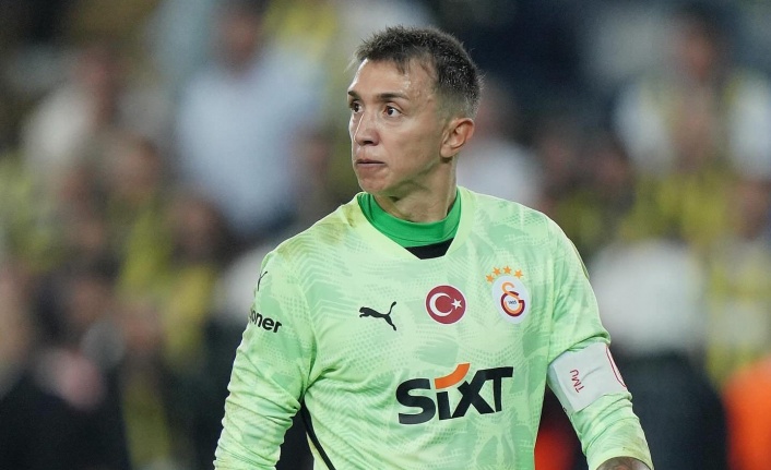 Fernando Muslera'yı AZ Alkmaar maçı sonrası sinirlendiren soru!