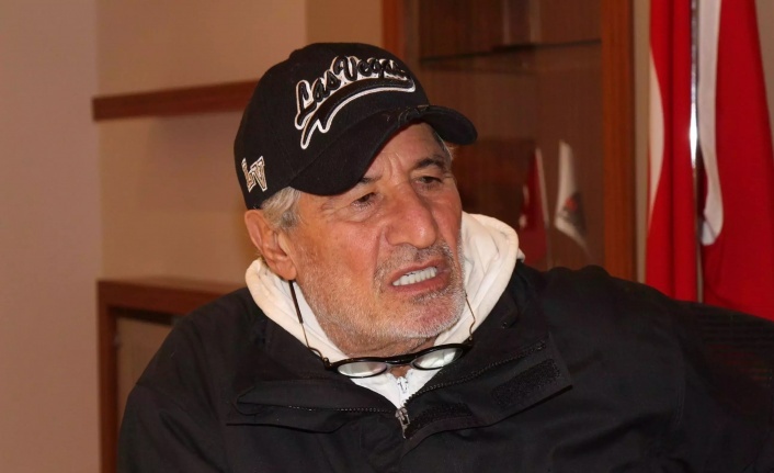 Gökmen Özdenak: "Galatasaraylılar memnun değilse yerine başkasını bulsun, Fenerbahçe'ye kıyak yaptı"