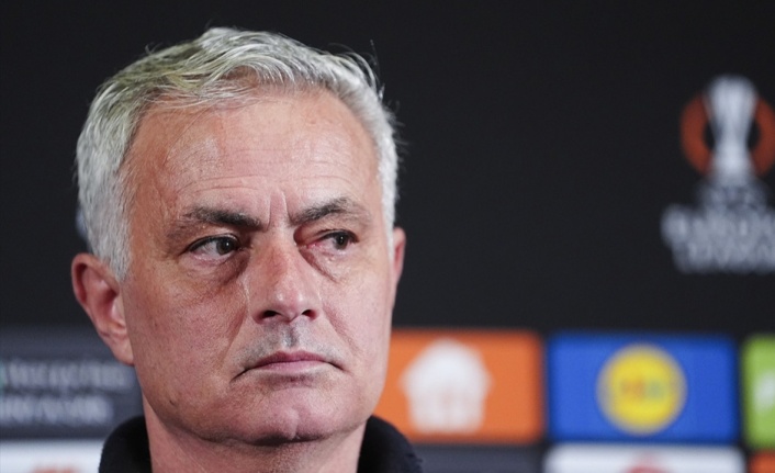 Jose Mourinho: "Galatasaray 4 puan çıkarırsa şampiyon olur, biz adamları bir daha tutamayız"
