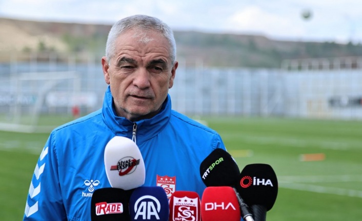 Rıza Çalımbay: "Galatasaray ya da başka takım hiç önemli değil, Victor Osimhen için..."
