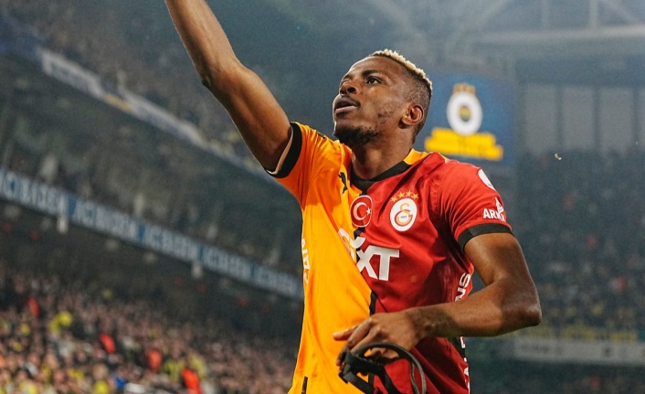 Victor Osimhen, Fenerbahçe derbisi sonrası konuştu! "Galatasaray'a geldiğimden bu yana..."
