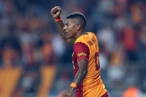 Patrick van Aanholt: "Beni aradı, Türkiye'deki büyük efsane, benim için bir onurdu"