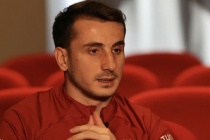 Kerem Aktürkoğlu: "Galatasaray için çok büyük bir transfer, emeği geçenlere teşekkür ederim"