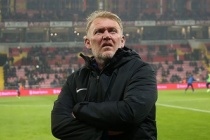 Robert Prosinecki: "Okan Buruk buna izin vermemeli, Beşiktaş 12 kişiyle oynuyor"