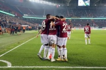 "Galatasaray, Trabzonspor'dan iki yıldız alacak, iki oyuncuyu da verecek"