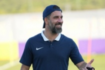 "Arda Turan, Galatasaray'a gelmesi için ikna etti, görüşmeler son aşamada"