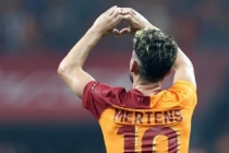 Mertens, Roma ile anlaştı mı? İlk cevap geldi!