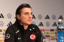 Vincenzo Montella: "Maçtan sonra alnından öptüm, olağanüstü performans sergiledi"