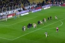 Fenerbahçe'nin ilk golünde kural hatası var! Canlı yayında duyurdu!