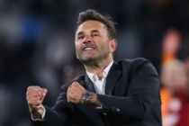 Okan Buruk: "Gelecek sezonki kadromda varsın, takım kaptanlarından biri olacaksın"