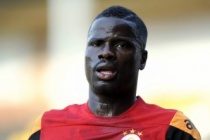 Emmanuel Eboue: "Galatasaray'a gitmekle doğru yapmadı, kimse Galatasaray'dan bahsetmiyor, yeni bir kulüp bulmalı"