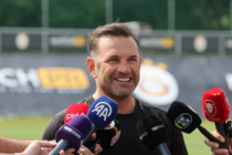 Okan Buruk: "Galatasaray'da devam etmesini istiyoruz ama her kulübün aklına girmiştir"