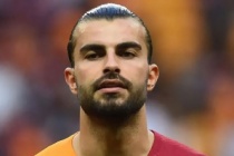 Abdülkerim Bardakcı'nın kafasını karıştı! Galatasaray'dan aldığı maaşın 3 katını teklif ettiler!