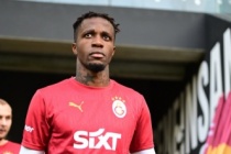 Wilfried Zaha'nın transferinde son durum! "Zaha anlaştı, kulüplerin anlaşmasını bekliyor"