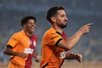 Dries Mertens: "3 senedir Galatasaray'dayım ama hiç böyle bir şey görmedim, Galatasaray'dan gitti ve daha iyi oynuyor"