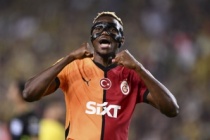Victor Osimhen, Galatasaraylı isme hayran kaldı! "Ne futbolcu ama!"