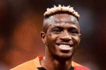 Victor Osimhen: "Galatasaray'a gelmeden bir gün önce konuşmuştuk, inanılmaz etkilendim, buraya gelmemde anahtardır"