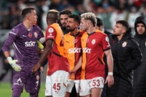 Galatasaray'da Muslera ile tartışan Kerem Demirbay'dan açıklama geldi! "Biz çocuk değiliz"
