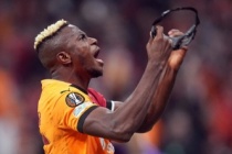 "Galatasaray'dan önemli birisi beni aradı, 'Projelerimizi hazırladık, Osimhen'in bonservisini alacağız' dedi"