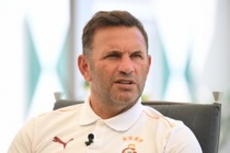 Okan Buruk: "Galatasaray'a hizmet etmek için büyük bir çaba sarf ediyor, iyi çalışıyor, önü çok açık"