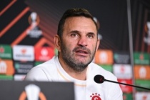 Okan Buruk: "Galatasaray'a gelmeleri için transfer görüşmesi yapıyoruz, 'Bu statta oynamayı çok istiyorum' diyorlar"