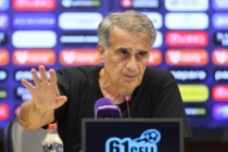 Şenol Güneş'ten Galatasaray maçı yorumu! "Trabzonspor, Galatasaray maçına çıkıp..."