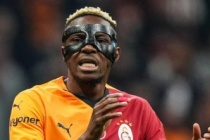 Galatasaray'dan Osimhen'in sakatlığı için ilk açıklama geldi!