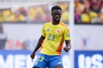 Davinson Sanchez Brezilya maçında korkuttu, sahada baygınlık geçirdi, sedyeyle oyundan çıkarıldı!