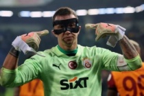 Galatasaray'da Muslera'dan flaş istek! Okan Buruk kabul etti!