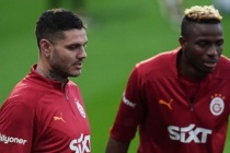 Victor Osimhen'i Mauro Icardi Galatasaray'da tutacak!