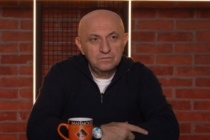 Sinan Engin: "Ali Koç'un teklifini reddeder, Galatasaray'da oynar"