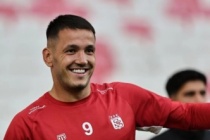 Galatasaray, Rey Manaj için hazır! Stada girer girmez...