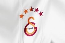 "Eğer 'Galatasaray'da oynamak istiyorum' derse büyük bir yanlış yapar, saman altından su yürütme hikayesi olabilir"