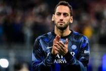 "Galatasaray, Hakan Çalhanoğlu'na 10 milyon Euro teklif etti, başkan bizzat görüştü, Inter'le görüşülüyor"