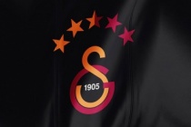 "Kadro dışı kalmıştı, Galatasaray şartlarını kabul etti, Galatasaray'a gelmek istiyor"