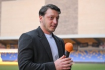 Mesut Özil: "Galatasaray daha kurumsal, tercihin orası olmalı"