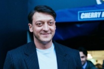 Mesut Özil: "Galatasaray'la ilgili telefonda konuştuk, 'Gelirsen çok mutlu oluruz' dedim"