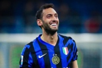 Hakan Çalhanoğlu, ilk açıklamasını İtalya'da yaptı! "Hep burada devam etmek istediğimi söyledim"