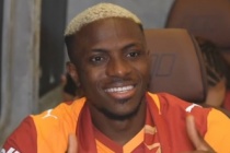 Victor Osimhen, İstanbul'da! Tarihi buluşma gerçekleşti! İlk açıklamasını yaptı!