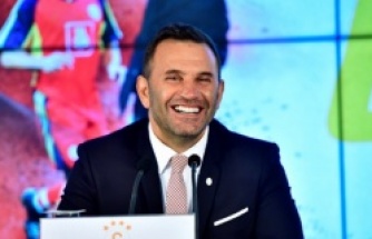 Galatasaray'ın yeni teknik direktörü Okan Buruk!