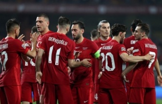 A Milli Takım'ın yeni hocası ve yardımcıları belli oldu! Stefan Kuntz ile yollar ayrıldı!