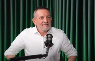 Ferudun Niğdelioğlu: "Galatasaray'a 700 milyon Dolar geliyor, 5 tane baba oyuncu alacaklar"